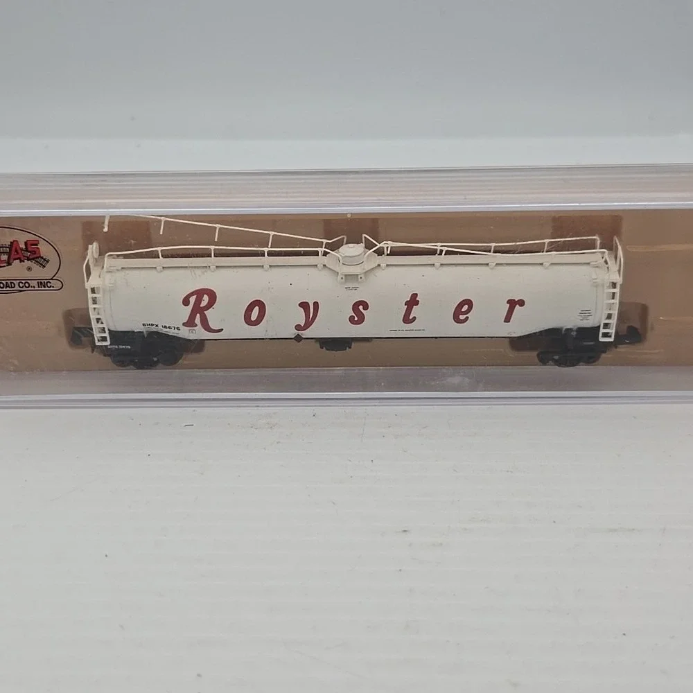 Atlas N Scale 33,000‎ Gallon Tank Car Royster #18676